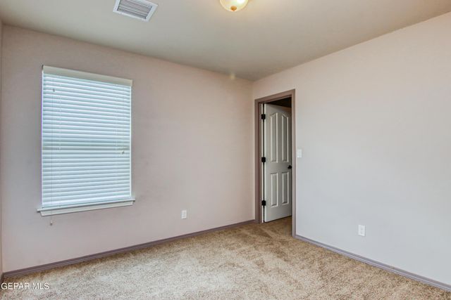 7545 Wolf Creek Drive, El Paso, TX 79911