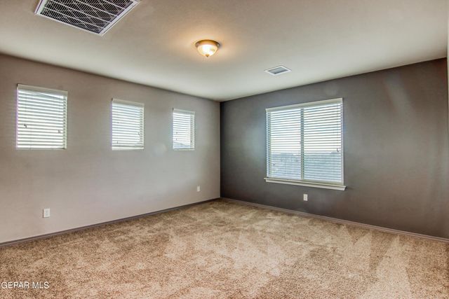 7545 Wolf Creek Drive, El Paso, TX 79911