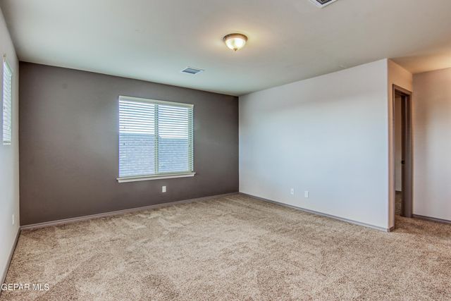 7545 Wolf Creek Drive, El Paso, TX 79911