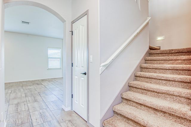 7545 Wolf Creek Drive, El Paso, TX 79911