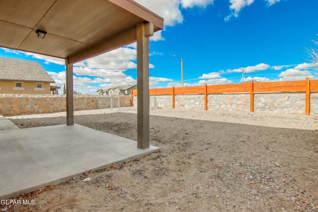 7545 Wolf Creek Drive, El Paso, TX 79911