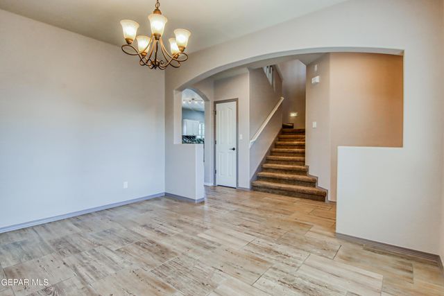 7545 Wolf Creek Drive, El Paso, TX 79911