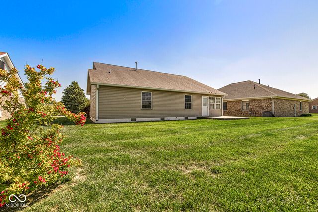 212 Lakeshore Drive, Lebanon, IN 46052