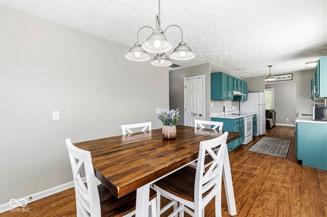 212 Lakeshore Drive, Lebanon, IN 46052