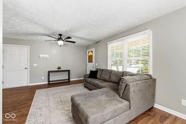 212 Lakeshore Drive, Lebanon, IN 46052