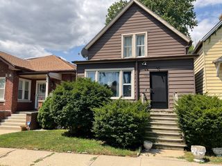 7528 S Merrill Avenue, Chicago, IL 60649