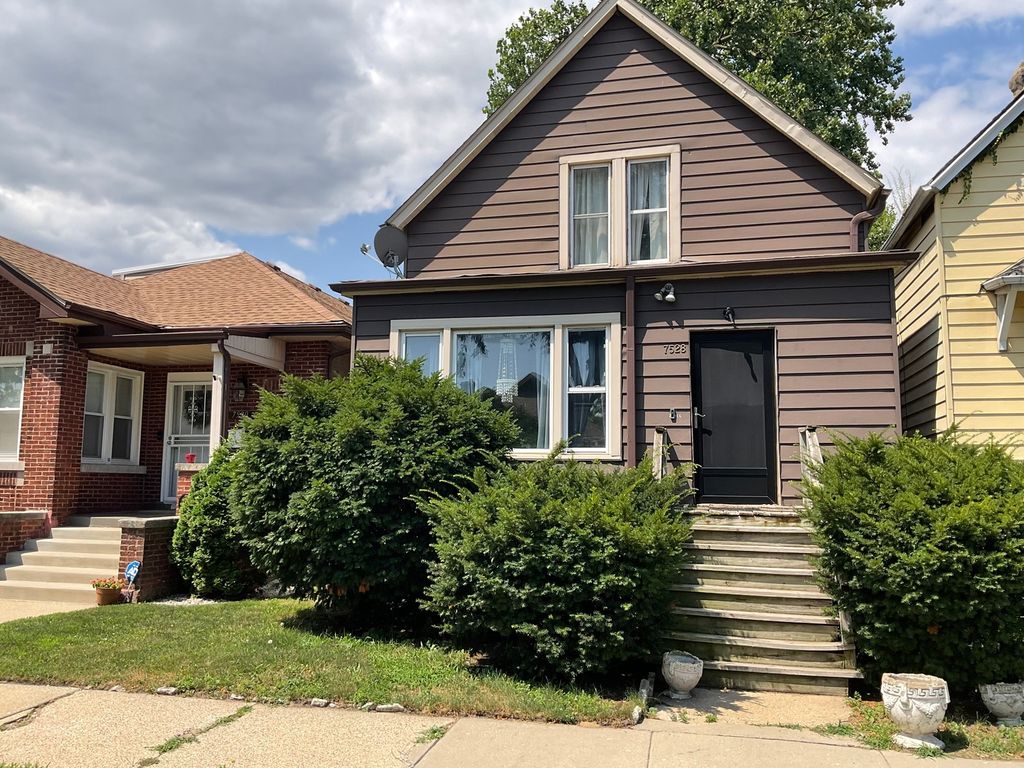 7528 S Merrill Avenue, Chicago, IL 60649