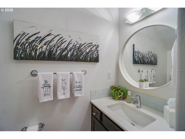 1605 Ne 89TH Pl 19, Vancouver, WA 98664