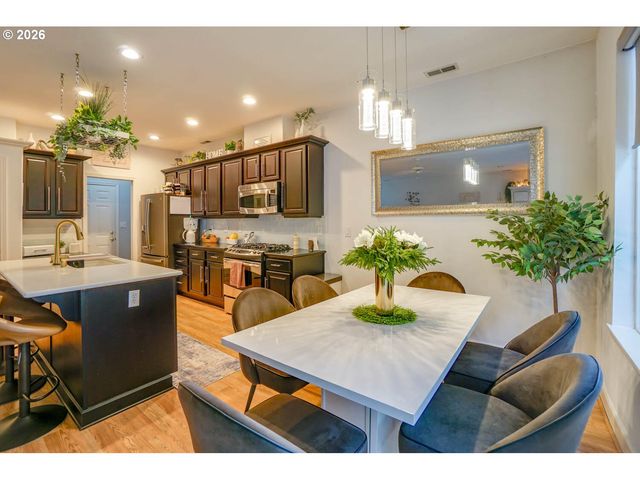 1605 Ne 89TH Pl 19, Vancouver, WA 98664