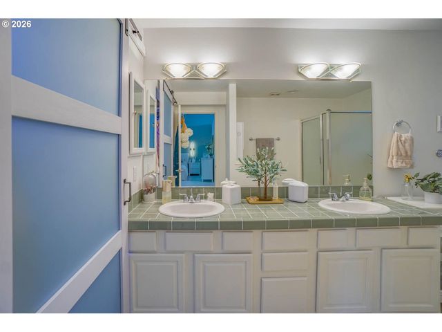 1605 Ne 89TH Pl 19, Vancouver, WA 98664