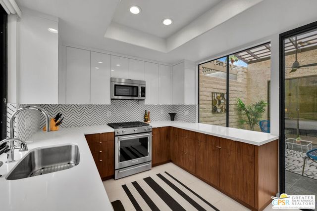 1321 N Primavera Drive, Palm Springs, CA 92264