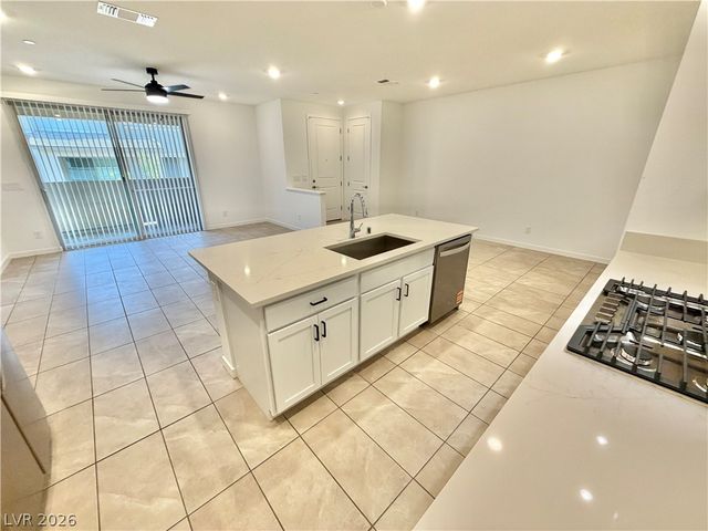 11462 CRIMSON LEDGE Avenue, Las Vegas, NV 89138