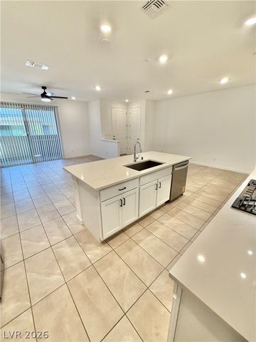 11462 CRIMSON LEDGE Avenue, Las Vegas, NV 89138