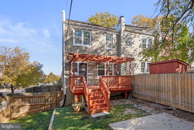 1201 QUEEN ST NE, Washington, DC 20002