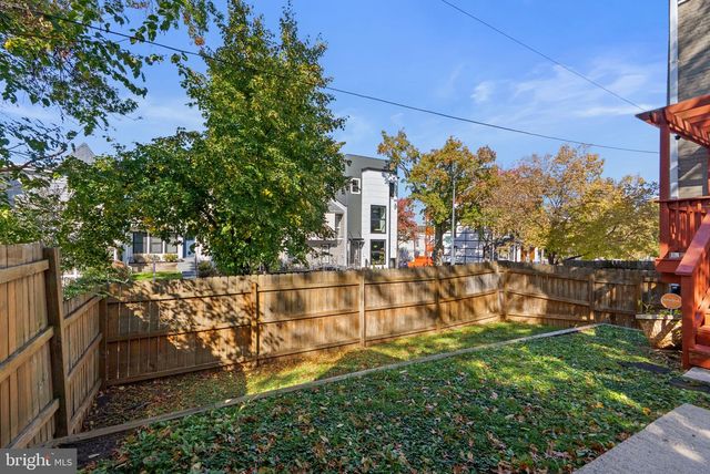 1201 QUEEN ST NE, Washington, DC 20002