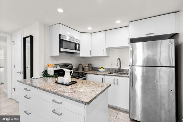 1201 QUEEN ST NE, Washington, DC 20002