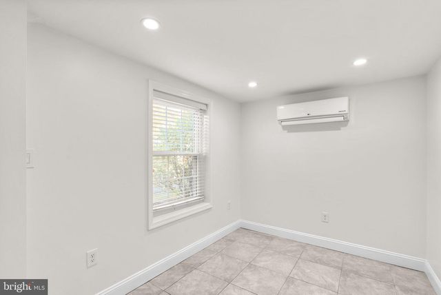 1201 QUEEN ST NE, Washington, DC 20002