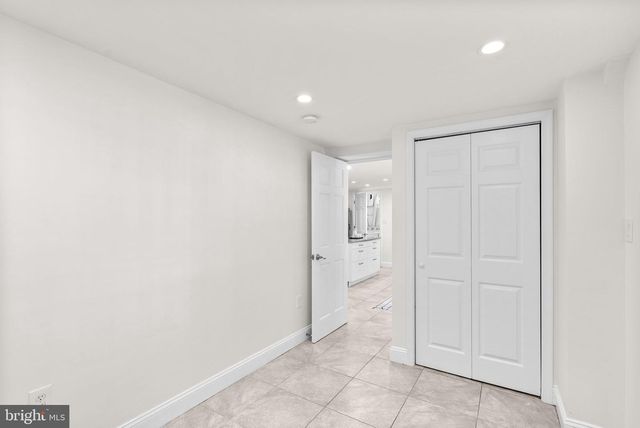 1201 QUEEN ST NE, Washington, DC 20002