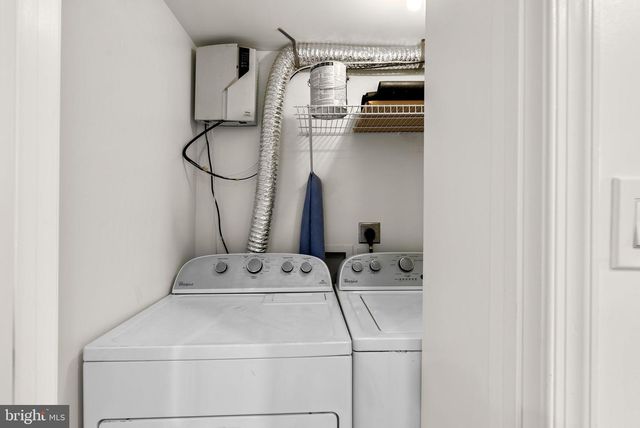 1201 QUEEN ST NE, Washington, DC 20002