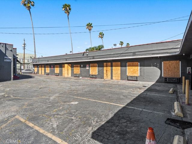 10918 S Figueroa, Los Angeles, CA 90061