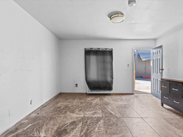 10918 S Figueroa, Los Angeles, CA 90061