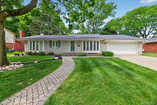 16927 Farmington Road, Livonia, MI 48154