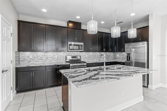 6906 PARADISO DRIVE, Apollo Beach, FL 33572