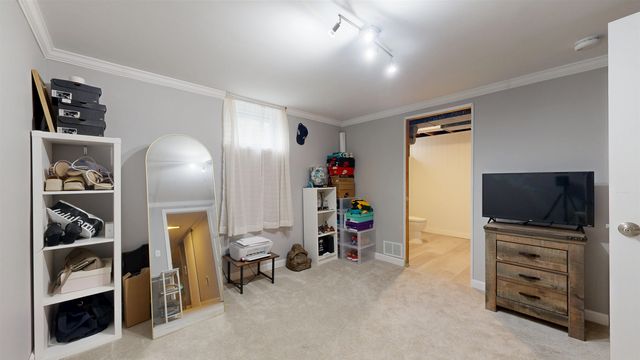 23 Forest Street, South Burlington, VT 05403
