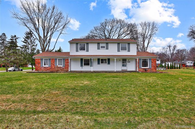 32319 Nottingwood Street, Farmington Hills, MI 48334