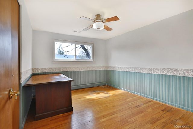 32319 Nottingwood Street, Farmington Hills, MI 48334