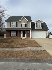 161 Fairfield Circle, Raeford, NC 28376