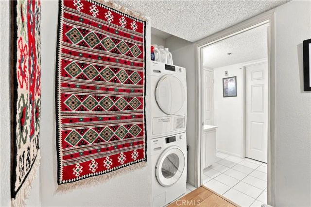 147 W Acacia 160, Glendale, CA 91204