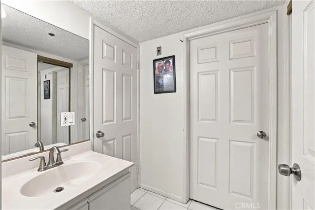 147 W Acacia 160, Glendale, CA 91204