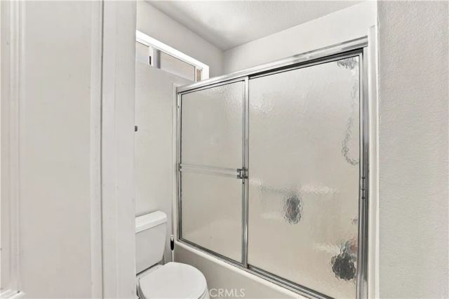 147 W Acacia 160, Glendale, CA 91204