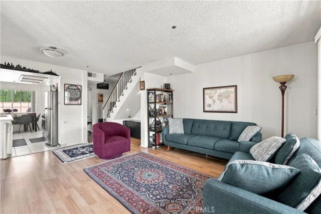 147 W Acacia 160, Glendale, CA 91204