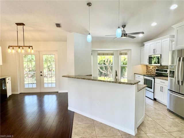 8137 Pelican RD, Fort Myers, FL 33967