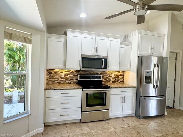 8137 Pelican RD, Fort Myers, FL 33967