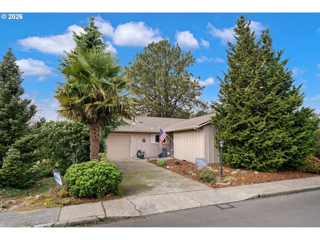 12441 Sw KING GEORGE Dr, Portland, OR 97224