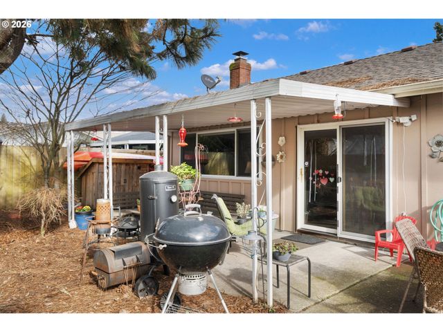 12441 Sw KING GEORGE Dr, Portland, OR 97224