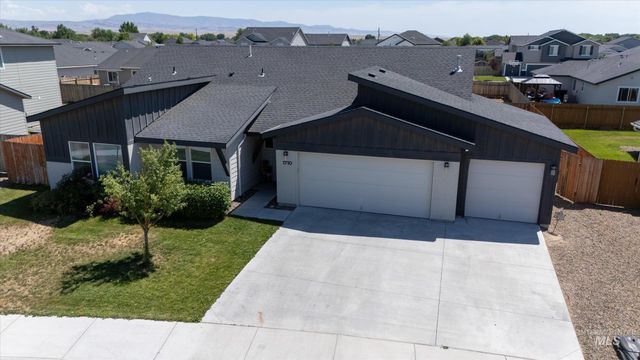 1710 SW Gabar, Mountain Home, ID 83647