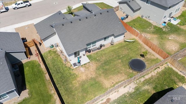 1710 SW Gabar, Mountain Home, ID 83647