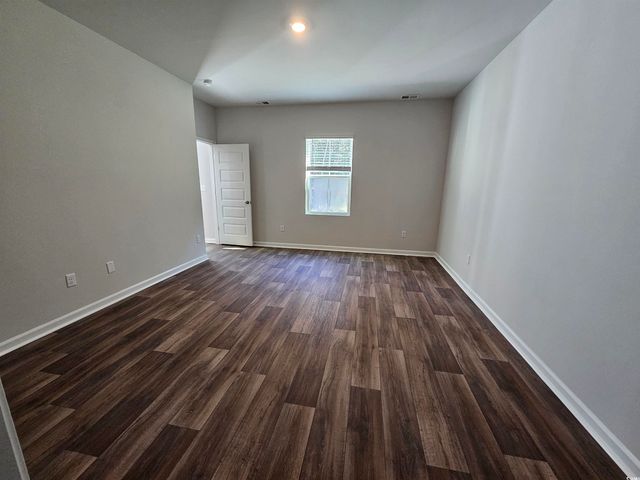 805 Wapama St., Little River, SC 29566