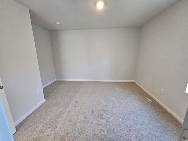 805 Wapama St., Little River, SC 29566