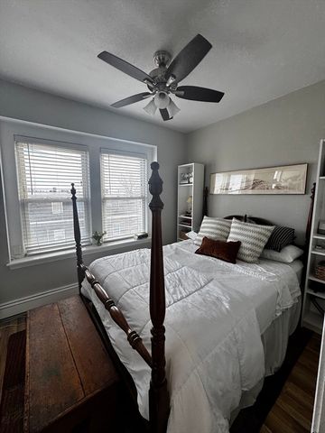 83 Chelsea 3, Boston, MA 02128