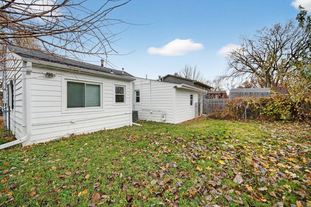 2804 Boston Avenue, Des Moines, IA 50310