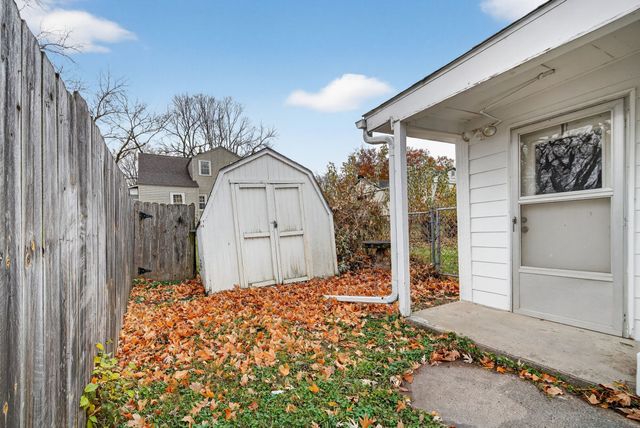 2804 Boston Avenue, Des Moines, IA 50310