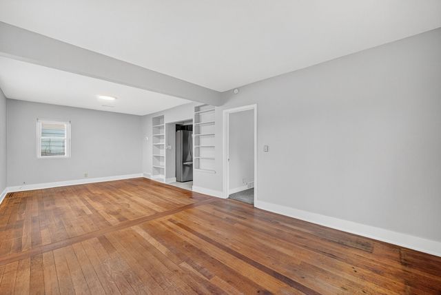 2804 Boston Avenue, Des Moines, IA 50310