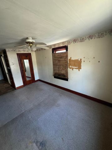 1716 W Hovey Street, Springfield, MO 65802