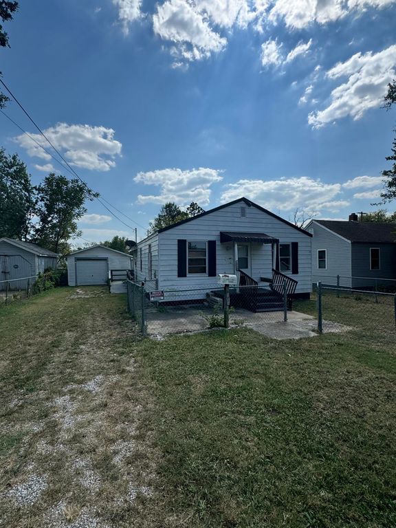 1716 W Hovey Street, Springfield, MO 65802