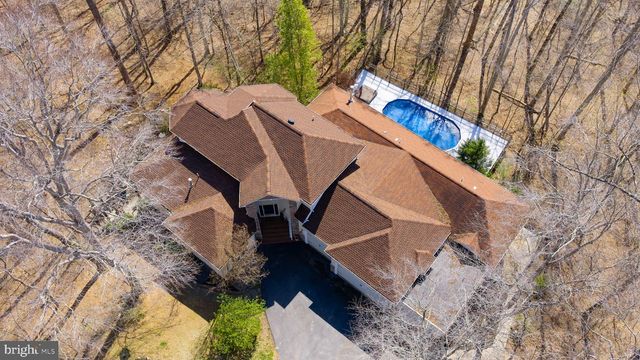 8701 SINCLAIR MILL RD, Manassas, VA 20112